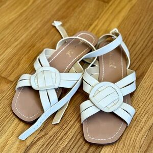 Splendid White Leather Sandals